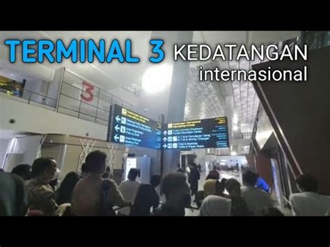 Area Penjemputan Di Terminal Kedatangan Internasional Bandara