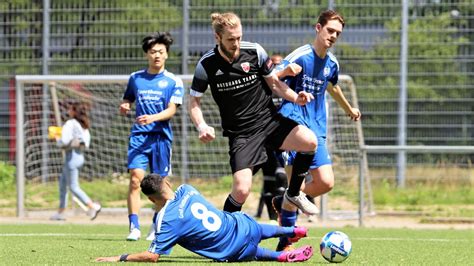 Fußball TBS Pinneberg Neuen schießen vier Tore gegen Flottbek