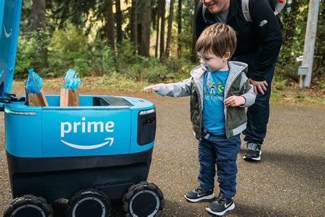 Amazon stops field tests of its delivery robot Scout - The Verge