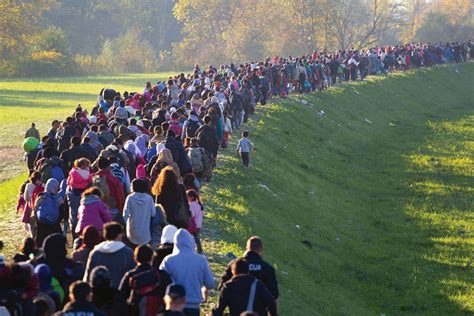 What’s the Difference Between a Migrant and a Refugee? | Britannica 