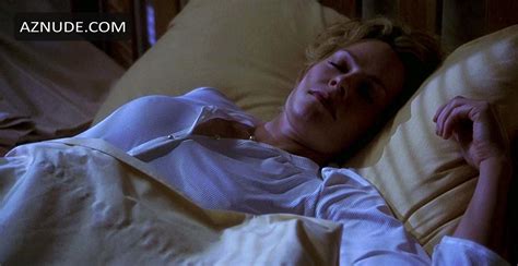 HOLLOW MAN NUDE SCENES AZNude