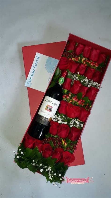 Caja Rosas Rojas Y Vino Medell N Floristerias En Medellin