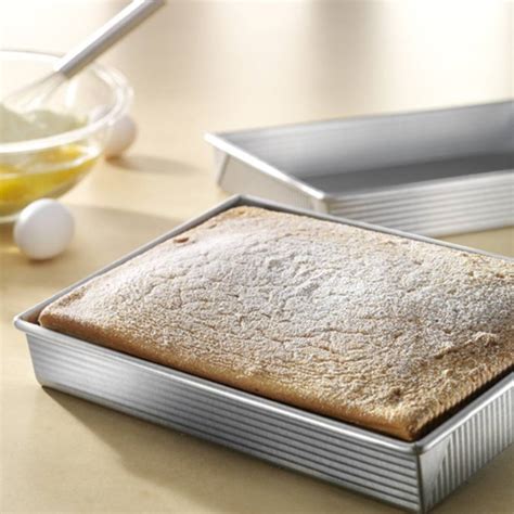 Rectangular Cake Pan 9 x 13, USA Made | Lehman's