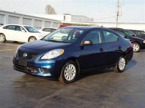 4dr Sedan CVT 1 6 SV Nissan Versa 4dr Sedan Manual 1 6 S Low Miles CVT