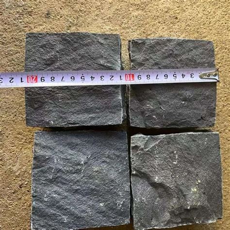 Zhangpu Black Basalt Cobble Stone Natural Split Basalt Stone Cube Floor