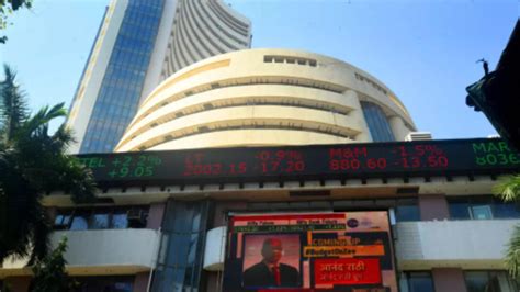 Sensex Jumps 300 Pts Nifty Above 18000 Just Dial Rallies 8 Dmart