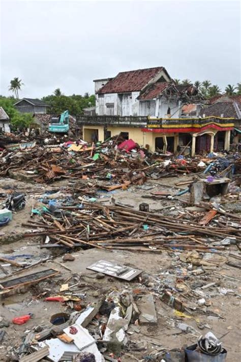 Another Indonesian Tsunami May Be Imminent As Experts Fear Extreme