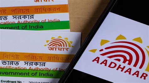 Aadhaar Card Verification कैसे करें असली आधार कार्ड की पहचान ये हैं