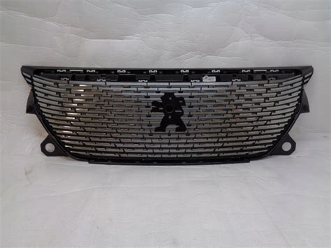 PEUGEOT 2008 II GRILL ATRAPA KRATKA ŚRODKOWA NOWA CHROM 9826326680