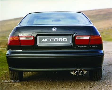 Honda Accord 4 Doors Specs 1993 1994 1995 1996 Autoevolution