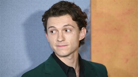 TOM HOLLAND HABLA SOBRES SU ADICCIÓN AL ALCOHOL Garmo Click