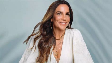 Ivete Sangalo Passa Por Harmoniza O Corporal Em Cl Nica De Salvador