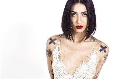 Hot Sexy Valentina Pegorer Bikini Pics