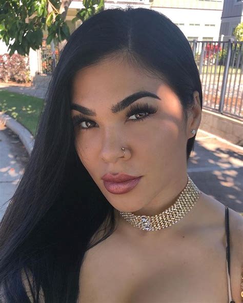 Rachael Ostovich on Instagram: “Lashed up by @thelashloungellc 💎 ...