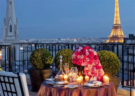 4 Romantic Vacation Spots for Newlywed Couples | Honeymoon