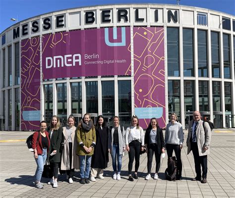 Studierende Auf Der Dmea Digital Health Messe Institut Für Ehealth