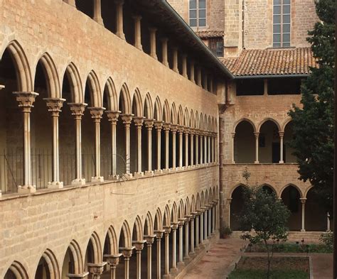 Amb Nens Al Monestir De Pedralbes Barcelonapetits