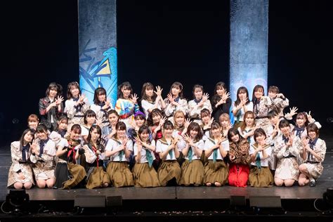 🍭 Akb48チーム8[ライブレポート]祝福ムード満載で彩った結成7周年記念ステージ「8年目もみんなでエンジン“ブンブン”かけて頑張っていき