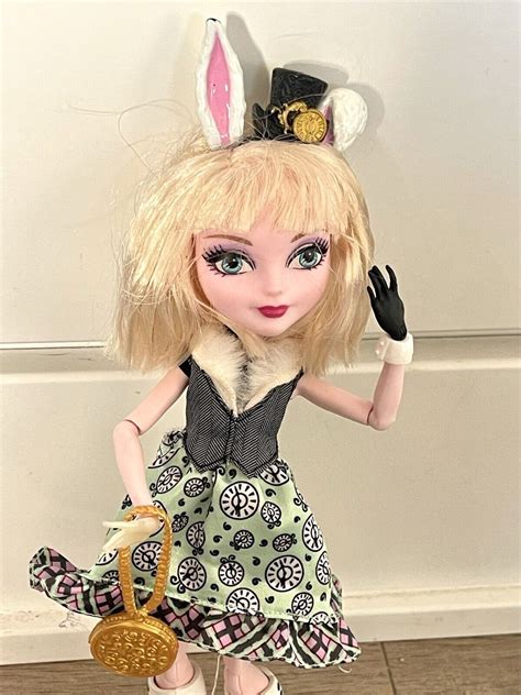 EVER AFTER HIGH BUNNY BLANC DOLL DAUGHTER OF WONDERLAND RABBIT 2013