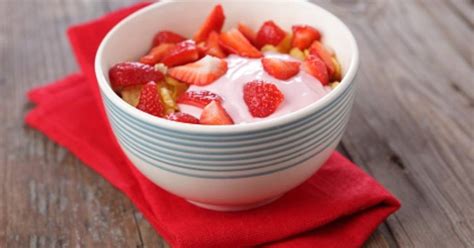 Yogurt Casero De Fresa Receta De Mariam Ceballos Cookpad