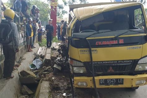 Kronologi Kecelakaan Siswi Smk Di Kendari Yang Tewas Tertimpa Truk