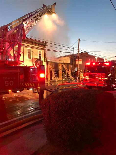 Fire At Greenwoods Pit Stop Bar And Grill Under Investigation