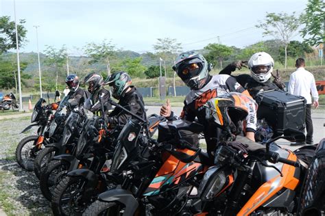 Insideracing Ktm Philippines Launches Ktm Riders Academy