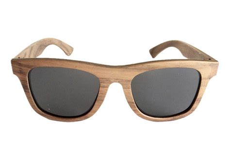 Walnut Wood Sunglasses With Polarized Lenses By Polyrama 3995