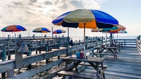 Destin Restaurants: ﻿Your Local Beach Bum Foodie Guide