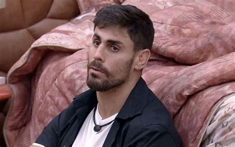 No BBB Cara de Sapato volta atrás e joga Gabriel no paredão Não vou