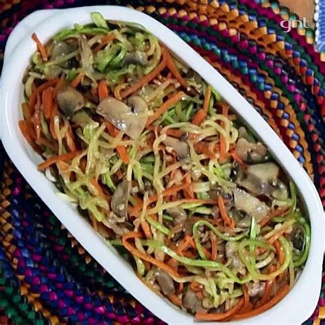 Yakisoba De Abobrinha E Cenoura Yakisoba Japchae Carbs Low Carb