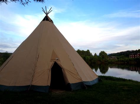 Viaje A Karlstad Y V Rmland Construyendo Una Balsa De Madera En El R O