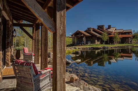 Dreamy Utah Mountain Retreat Boasting Rustic Yet Elegant Atmosphere