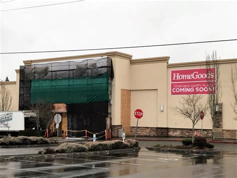 Everett Mall Way Construction Projects Include Chick-Fil-A, Everett