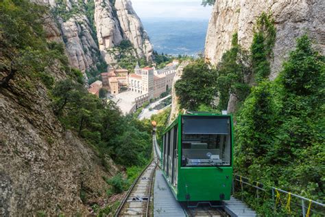 Excursión A Montserrat Desde Barcelona Con Tren Cremallera 101viajes