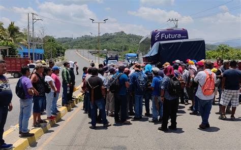 Huejutla Por Falta De Obras En Cinco Comunidades Bloquean La M Xico