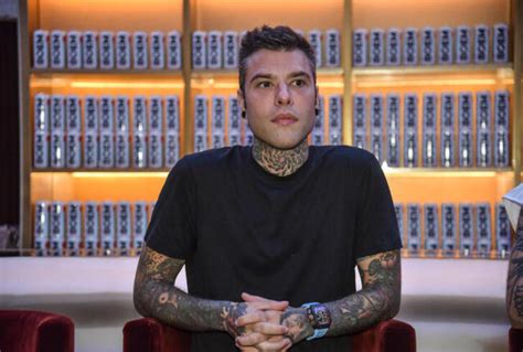 Fedez Ancora Ricoverato Nuovo Sanguinamento Ieri Tiscali Spettacoli