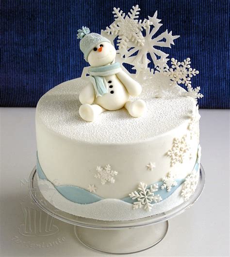 30 Christmas Inspired Cakes That Will Make You Hungry