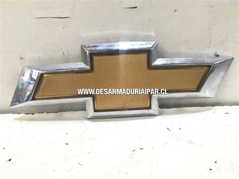 Logo Emblema Delantero CHEVROLET TRACKER 1 8 F18D DOHC 16 VALV 4X2