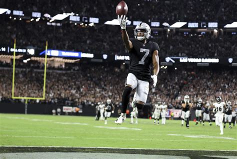 Derek Carrs TD Pass In OT Lifts Raiders Over Ravens