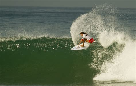 Supergirl Pro Surf Contest Surfer Girls