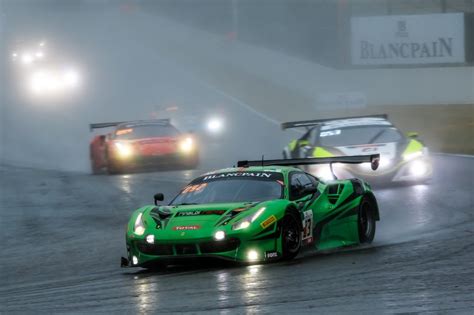 24h Spa Rinaldi Racing Triumphiert Im Am Cup Gt