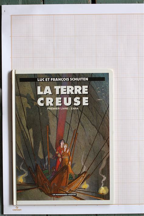 La Terre Creuse Premier Livre Zara Maison Autrique Inventaire Du