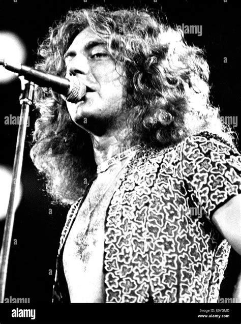 Led Zeppelin singer Robert Plant in concert Stock Photo - Alamy