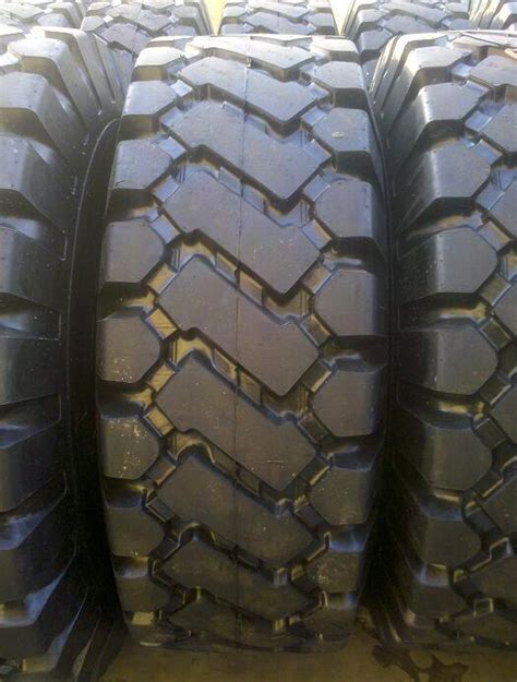 Grader Loader Earthmover Bias OTR Nylon Off Road Tire Giant OTR Tire E3