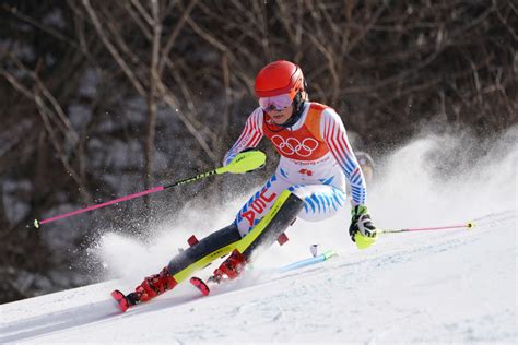 Mikaela Shiffrin Fails to Medal in Olympic Slalom - The New York Times