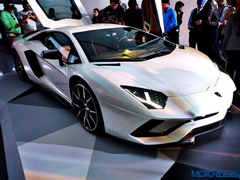 lamborghini aventador  india launch  updates images tech specs