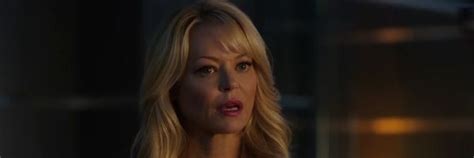 Arrow Charlotte Ross On Season 4 Donna Smoak More Collider