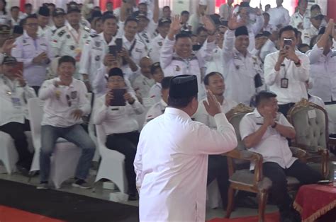 Hadiri Rakernas Apdesi Prabowo Kades Pemimpin Terdekat Rakyat Indonesia