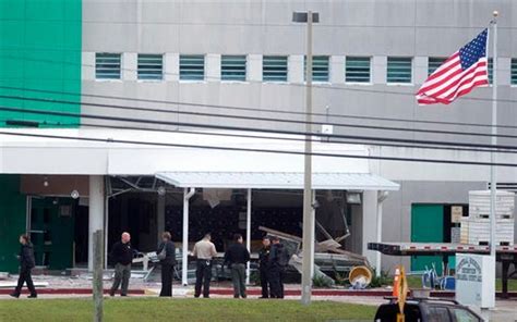 Two Inmates Dead In Suspected Gas Explosion At Florida Jail Business Insider